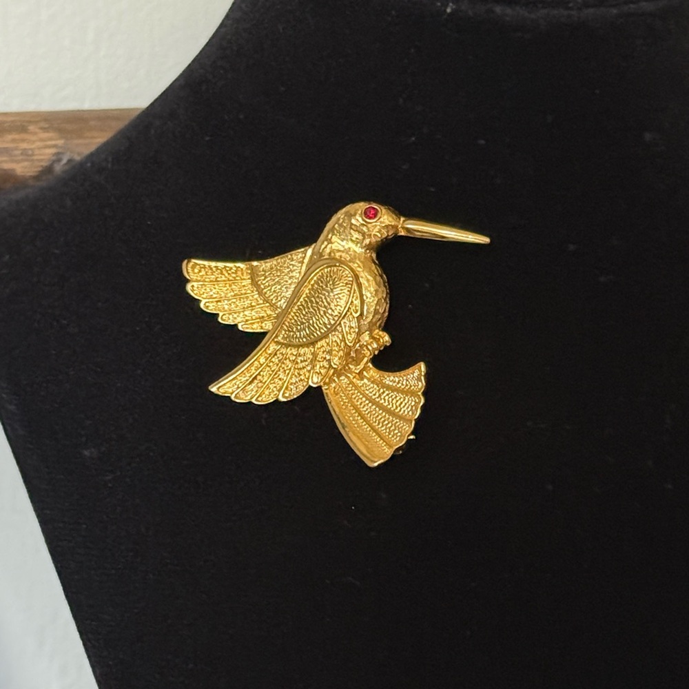 Marked, Hummingbird in flight brooch
